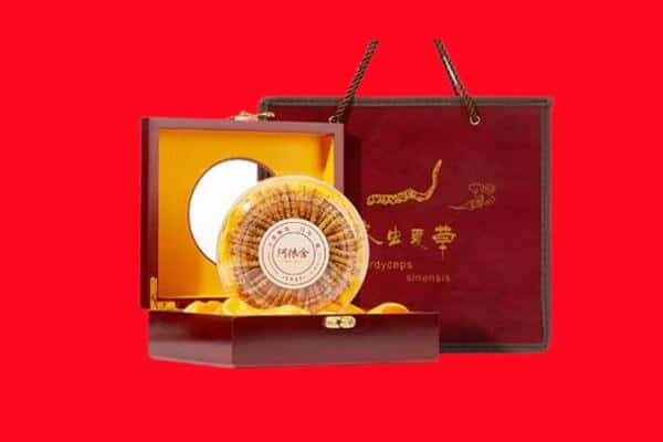收购资讯:榆树市回收冬虫夏草是按克吗